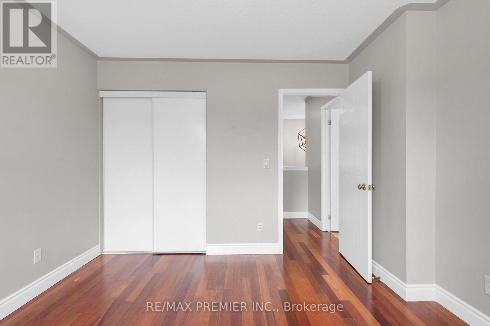 Photo 32 of 215 Garth Massey Drive, Cambridge ON