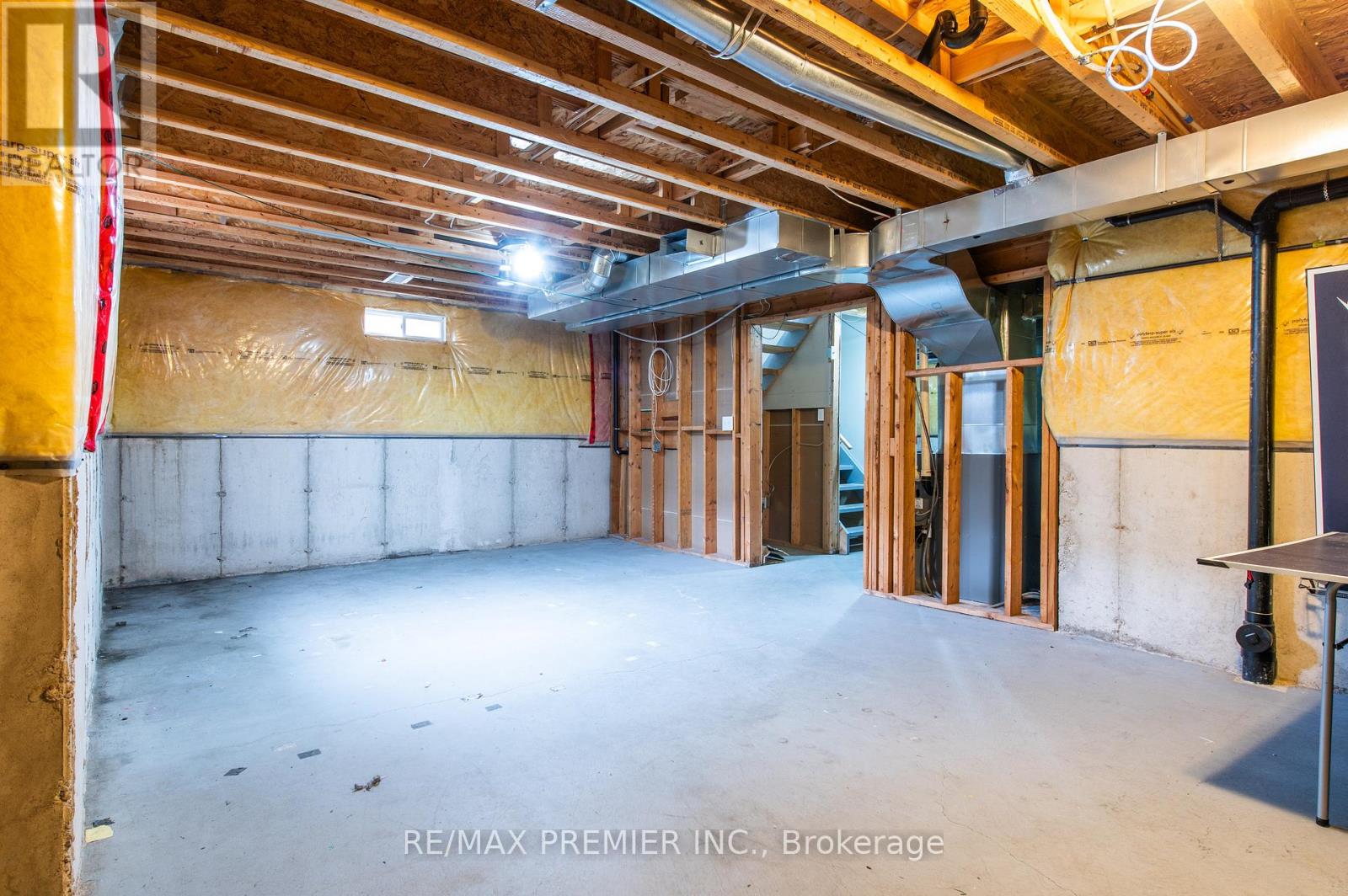 Photo 21 of 215 Garth Massey Drive, Cambridge ON