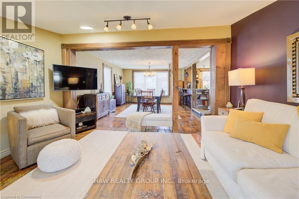 Photo 19 of 1276 Swan Street, North Dumfries ON