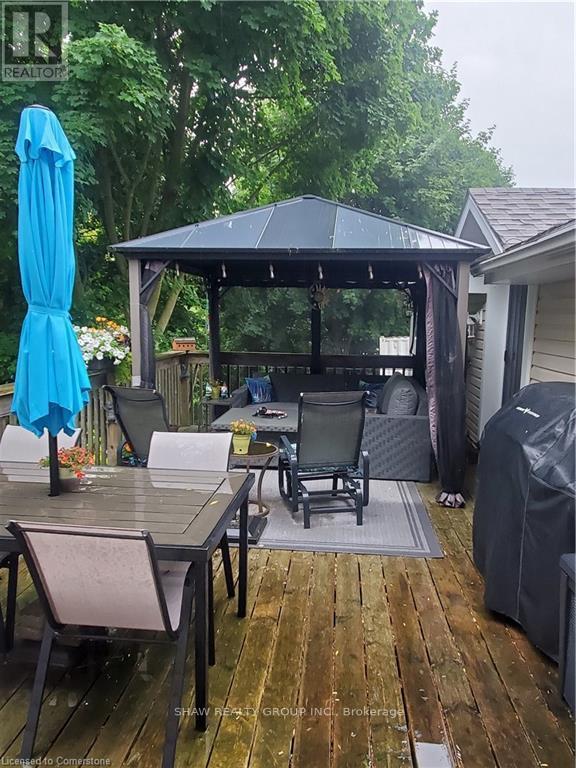 Photo 38 of 1276 Swan Street, North Dumfries ON