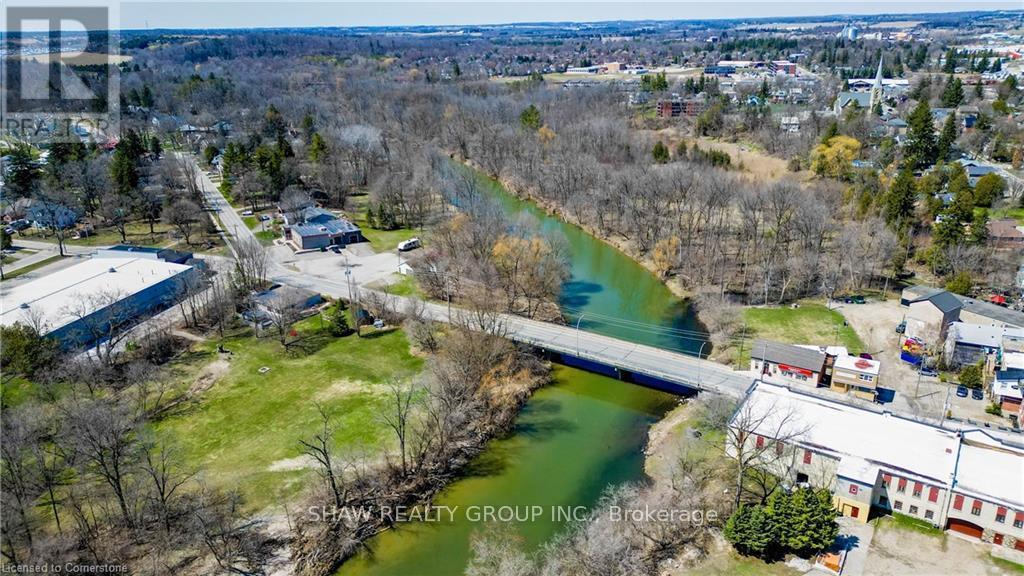 Photo 48 of 1276 Swan Street, North Dumfries ON