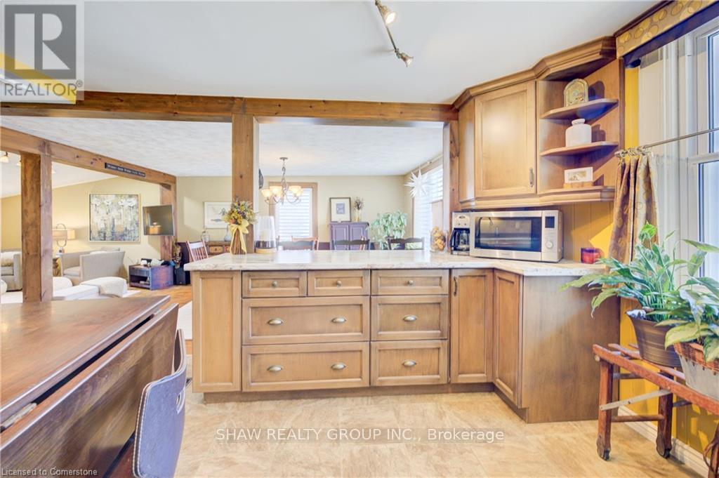 Photo 6 of 1276 Swan Street, North Dumfries ON