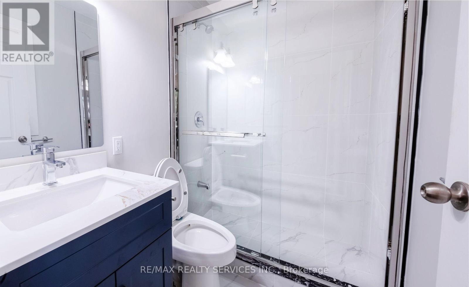 Photo 2 of Upper 8 Watling St Street N, London East ON