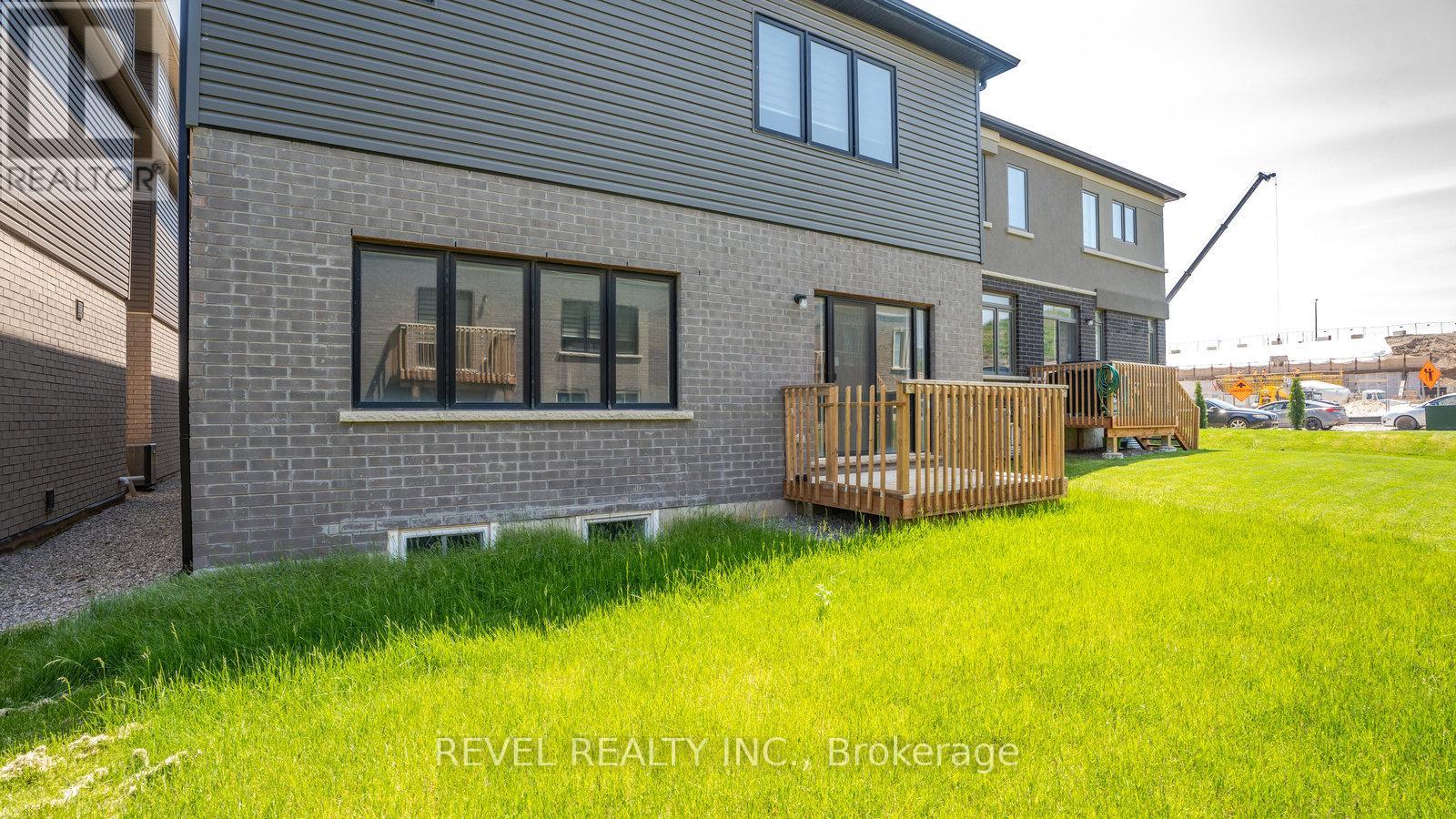 Photo 24 of Upper 55 Hitchman Street, Brant ON