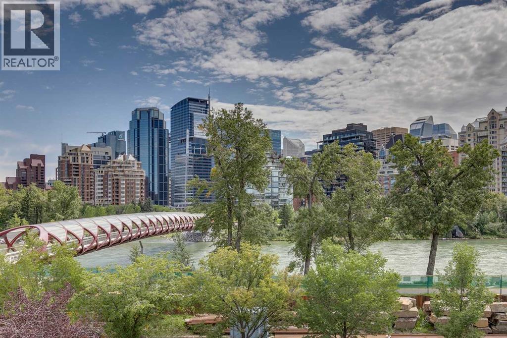 Single Family House for Sale in   Memorial Drive NW Sunnyside Calgary 