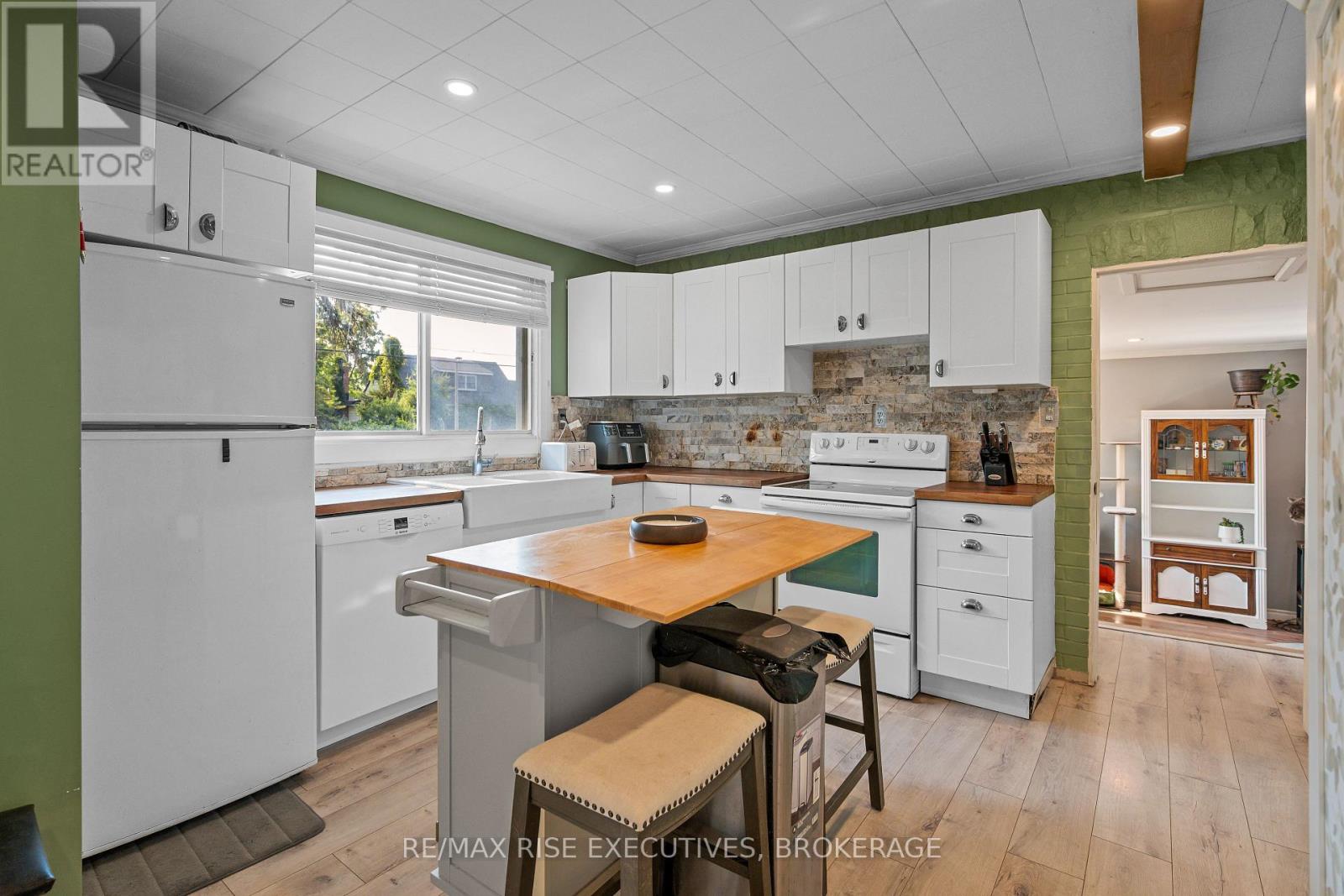 Photo 5 of 1224 Westbrook Road, Kingston ON