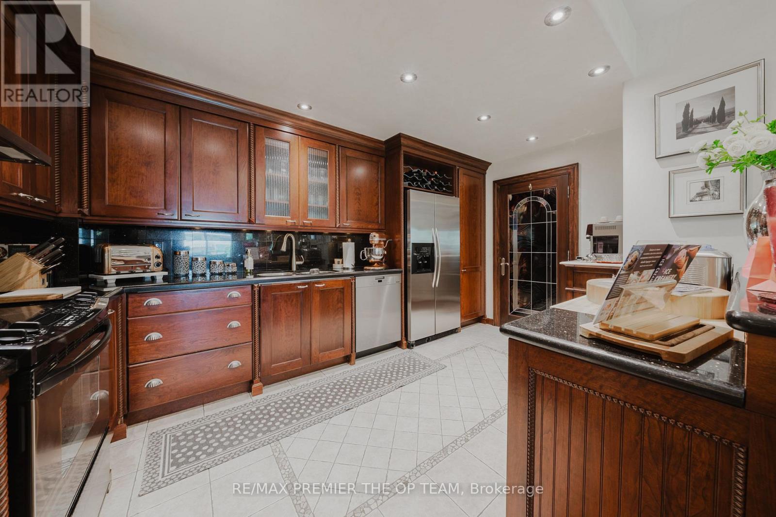 Photo 11 of 321 121 Woodbridge Avenue, Vaughan ON