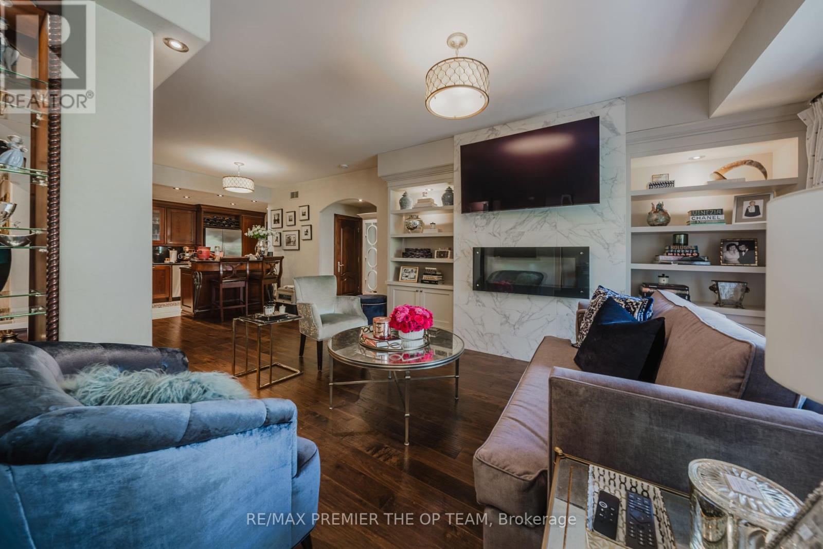 Photo 3 of 321 121 Woodbridge Avenue, Vaughan ON