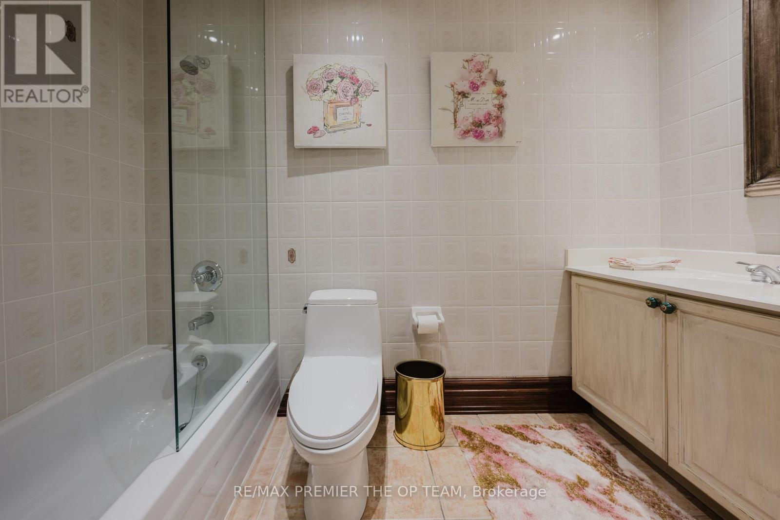 Photo 17 of 321 121 Woodbridge Avenue, Vaughan ON