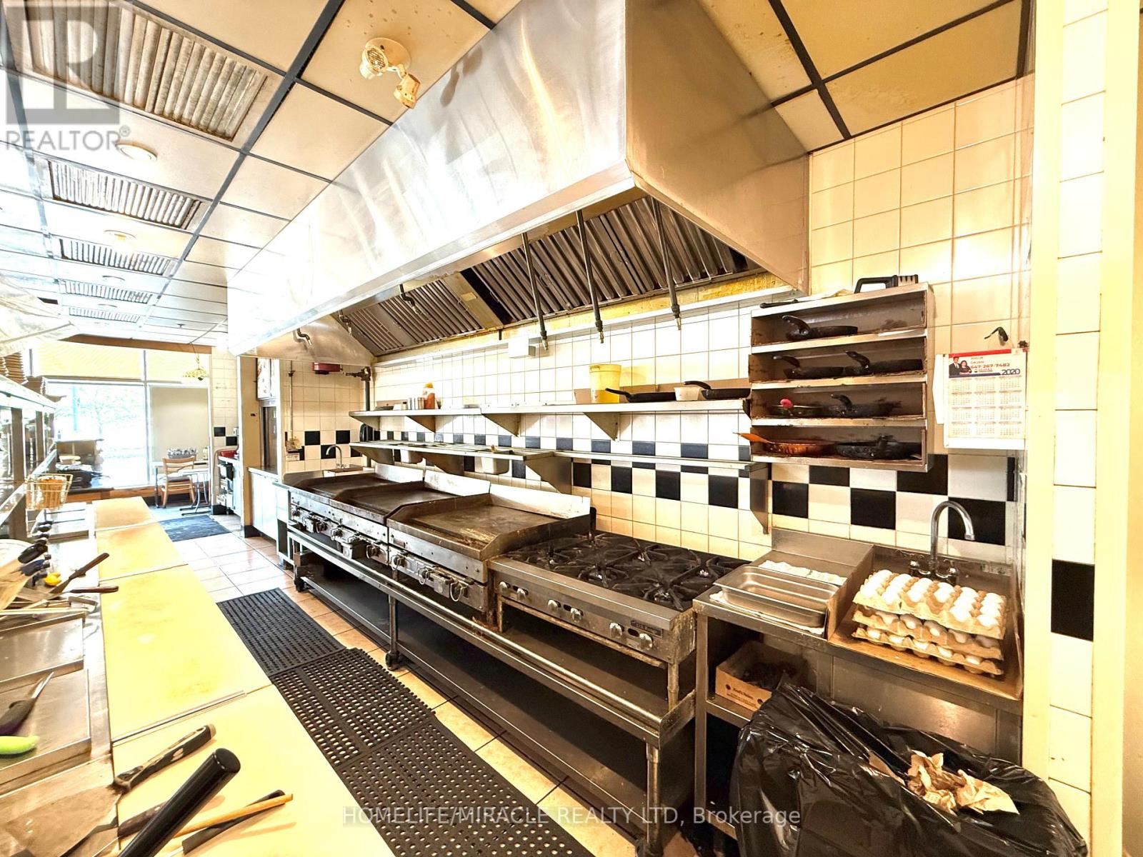 Photo 12 of 8280 Highway 27, Vaughan ON