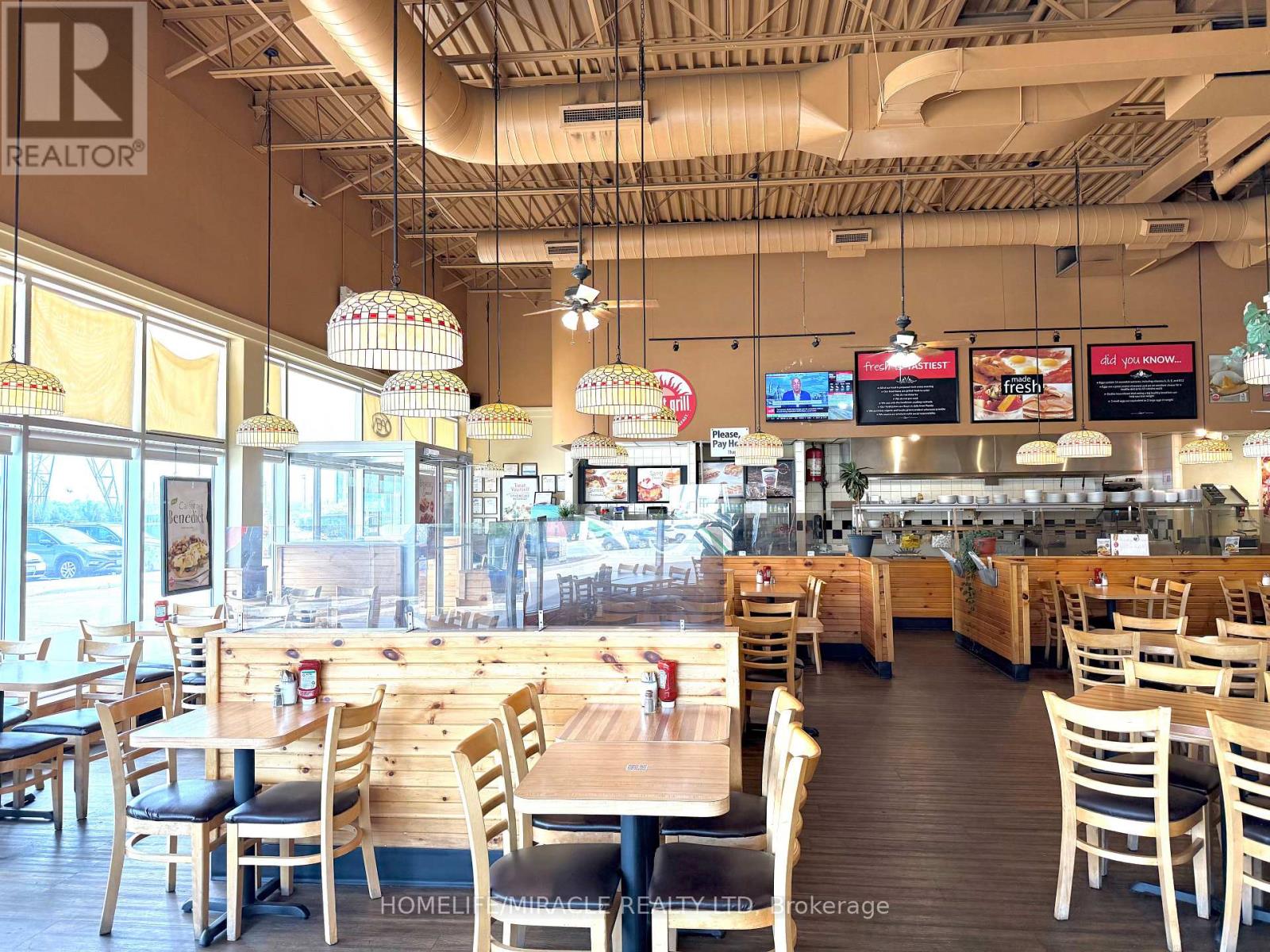 Photo 16 of 8280 Highway 27, Vaughan ON
