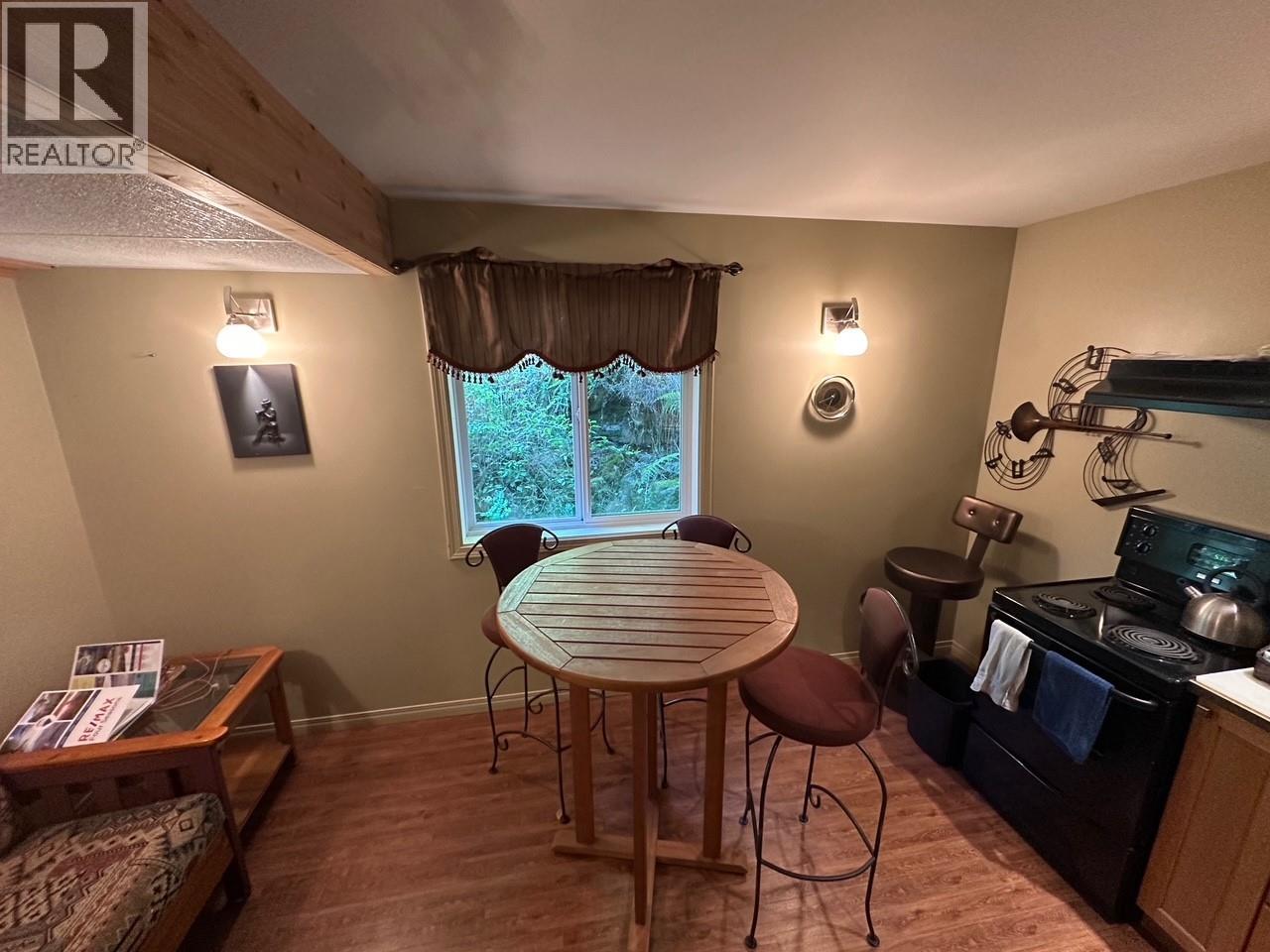 Photo 11 of 1551 Nasookin Road, Nelson BC