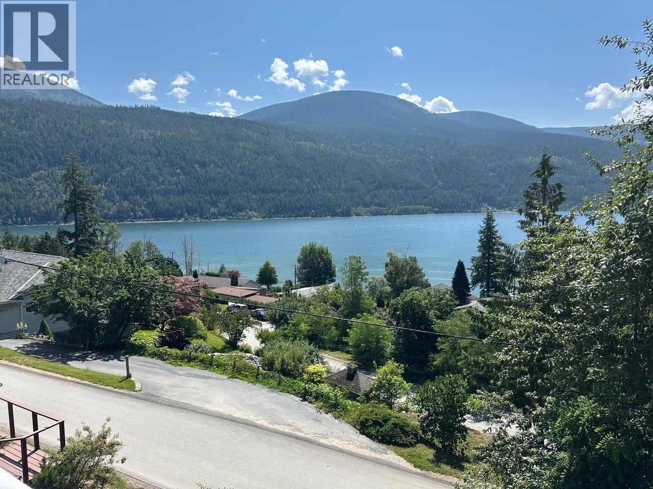 Photo 3 of 1551 Nasookin Road, Nelson BC