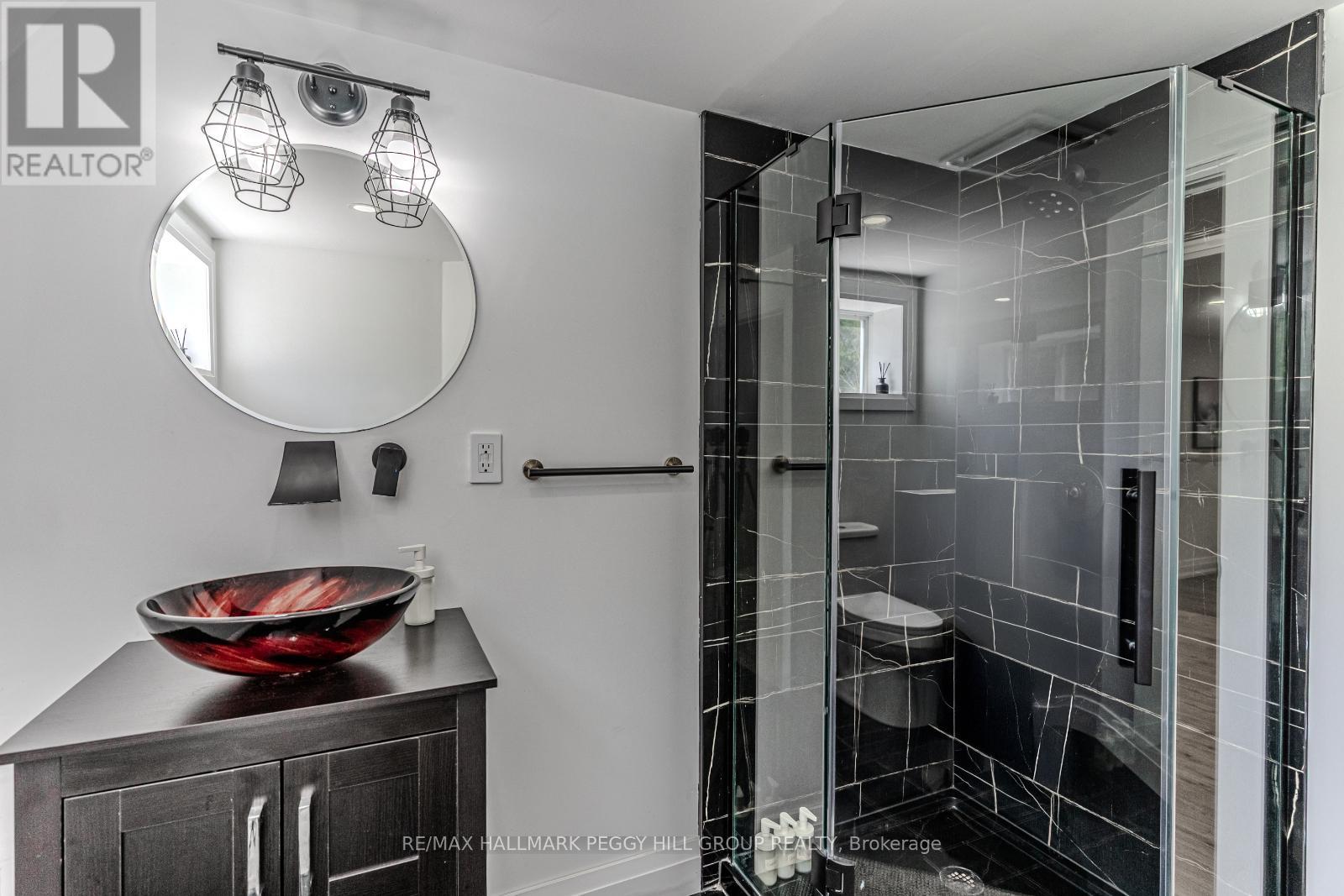 Photo 22 of 20 Hillview Crescent, Springwater ON