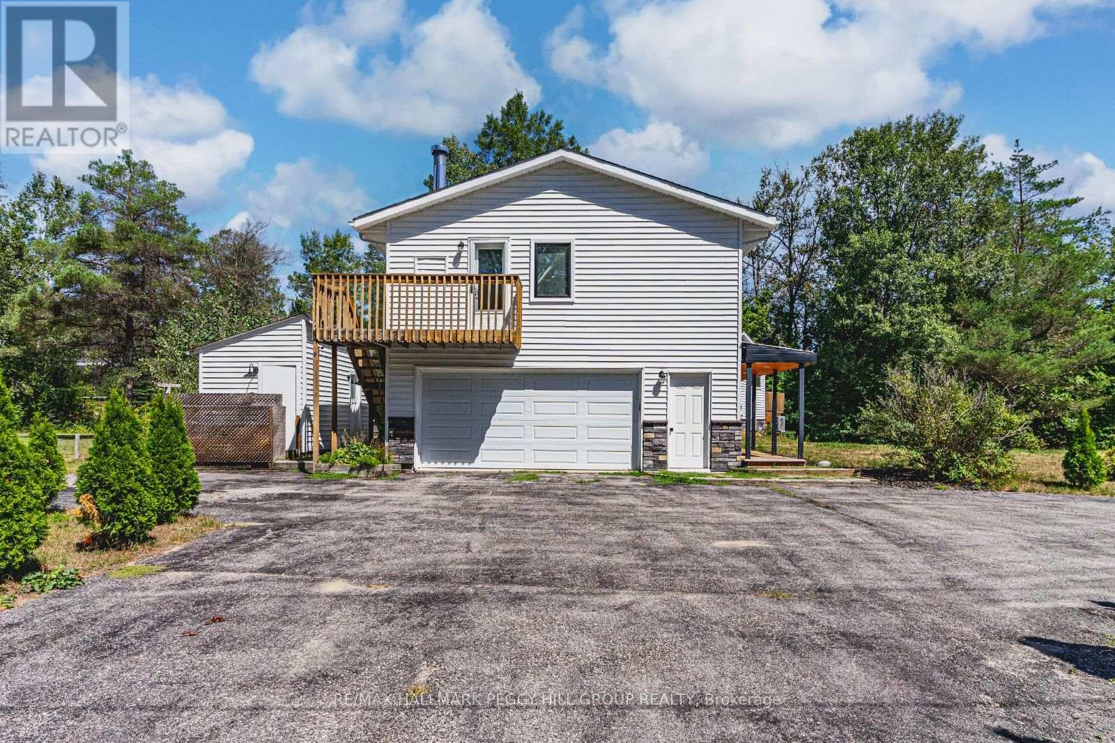 Photo 28 of 20 Hillview Crescent, Springwater ON