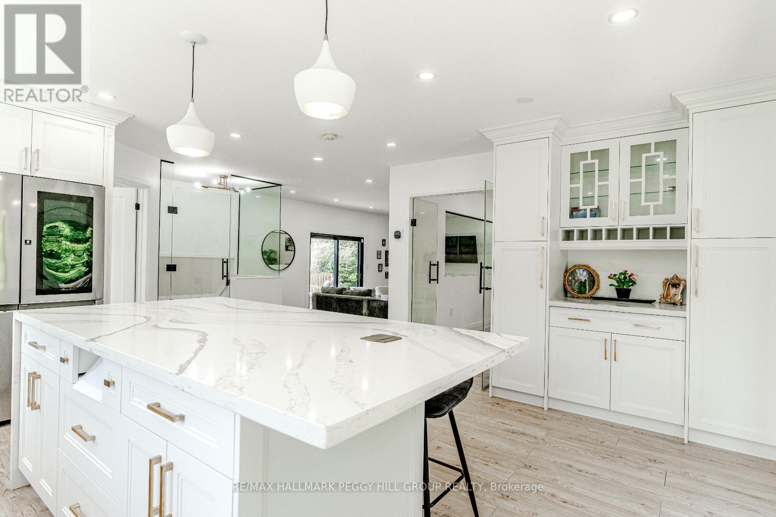 Photo 6 of 20 Hillview Crescent, Springwater ON