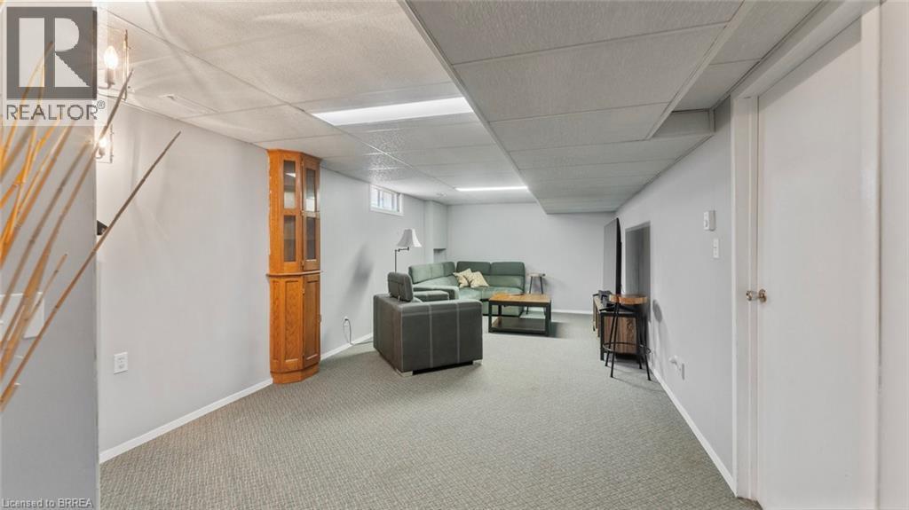 Photo 13 of 11 Andrew Street, St George ON
