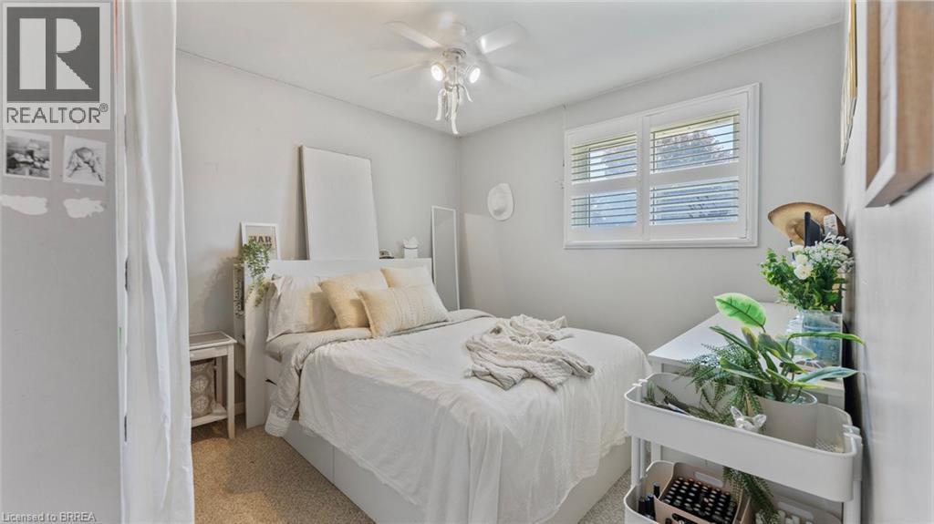 Photo 14 of 11 Andrew Street, St George ON