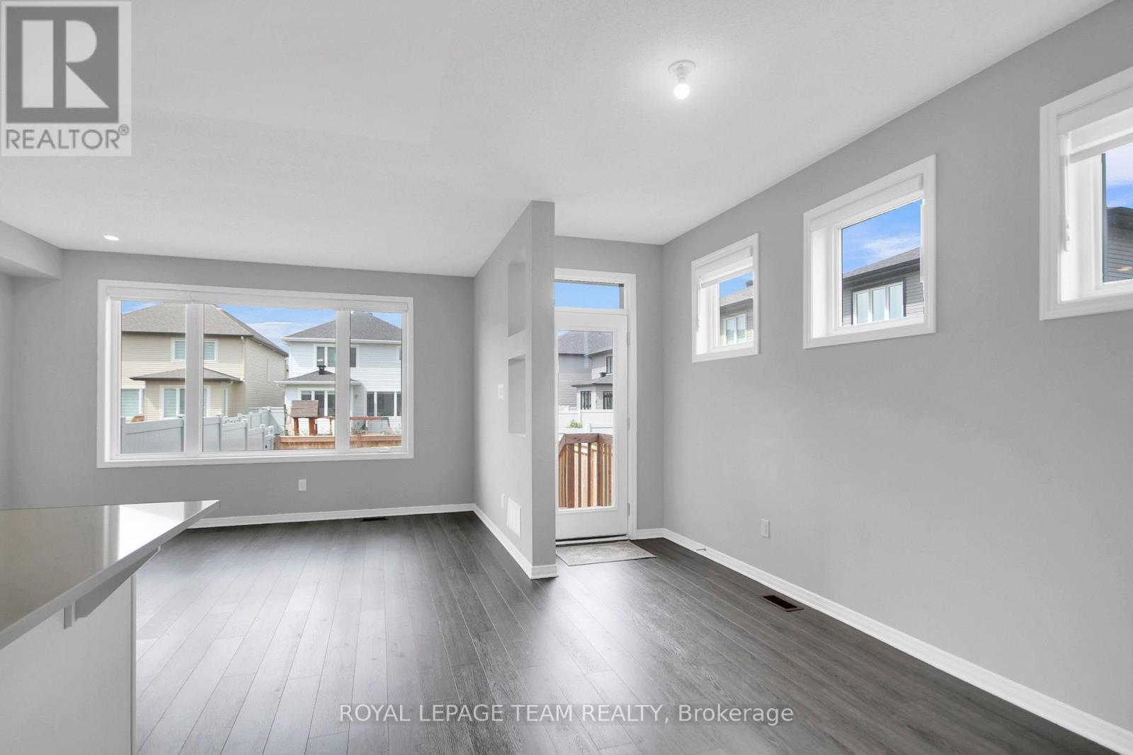Photo 19 of 343 Cope Drive, Ottawa ON