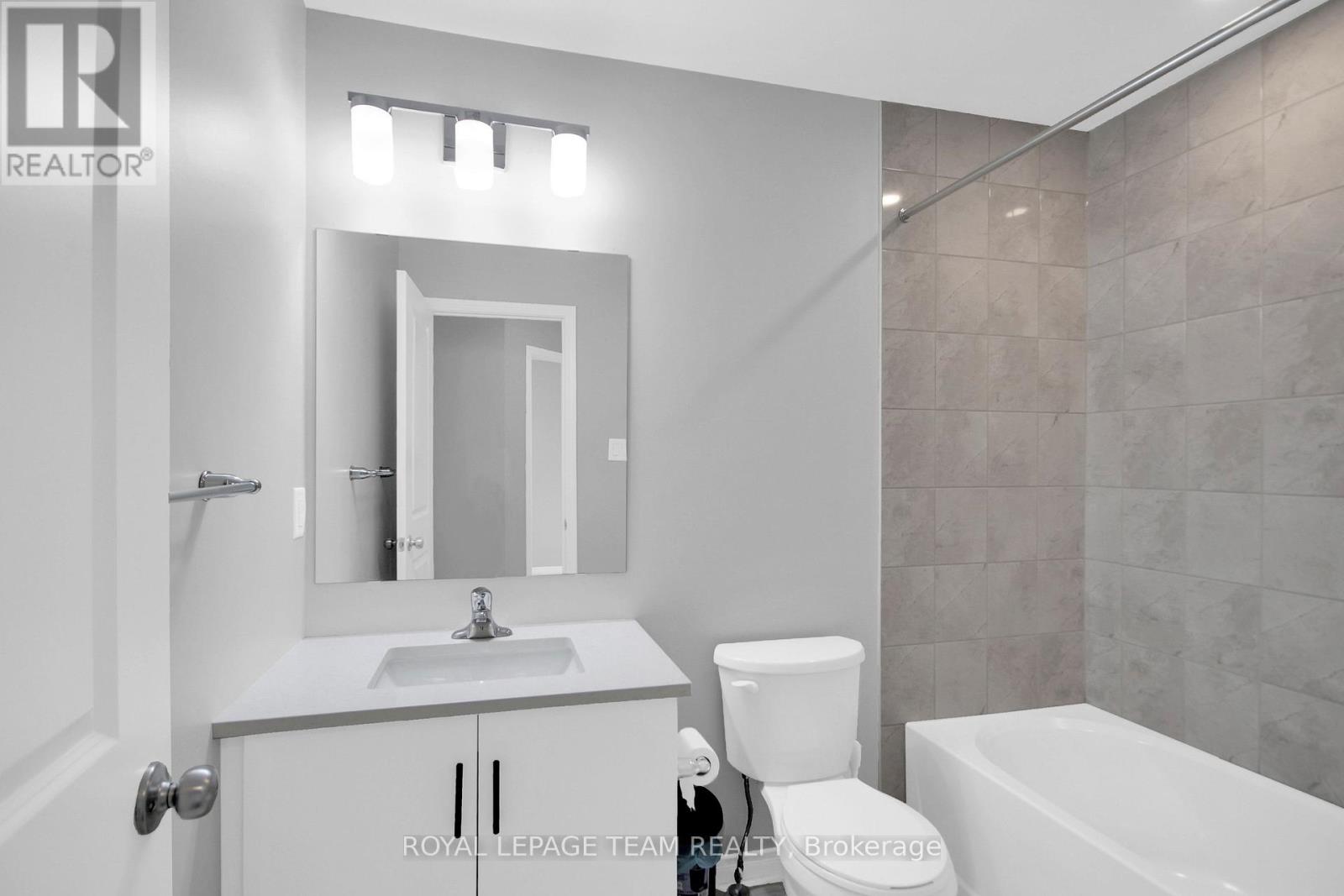 Photo 34 of 343 Cope Drive, Ottawa ON