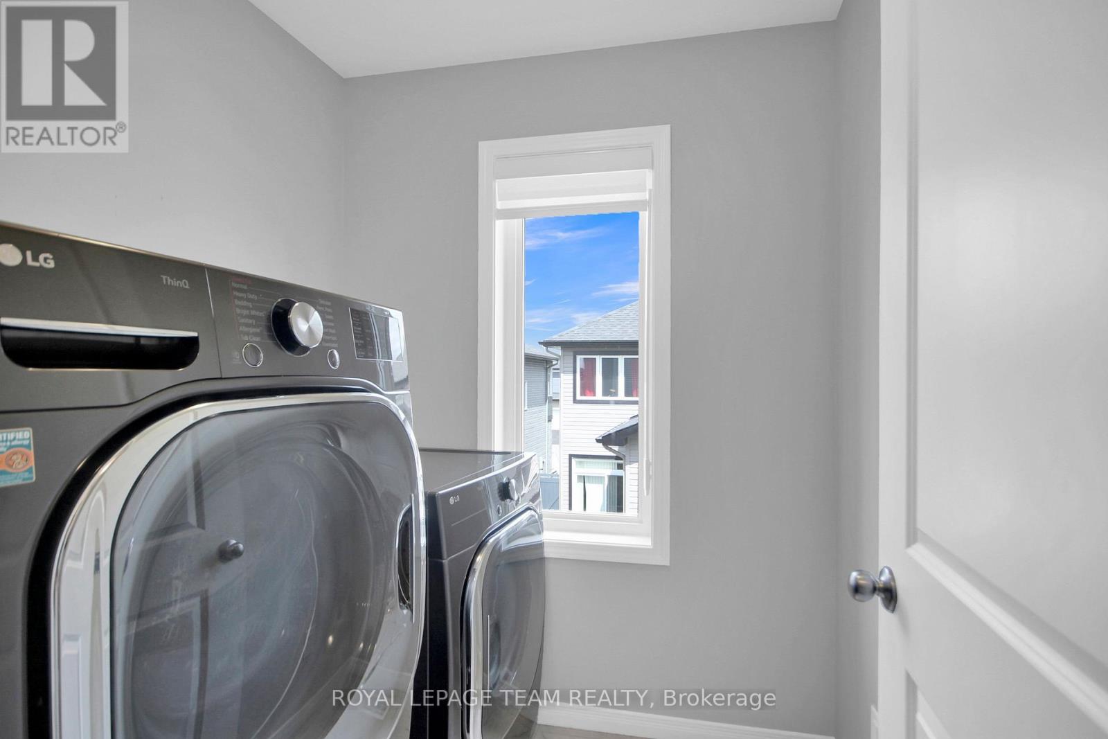 Photo 36 of 343 Cope Drive, Ottawa ON