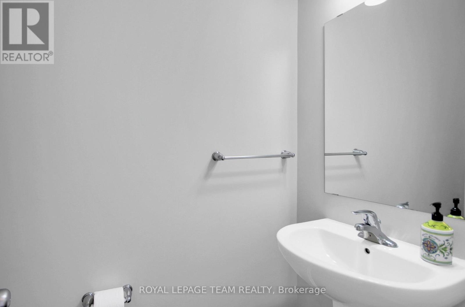 Photo 6 of 343 Cope Drive, Ottawa ON