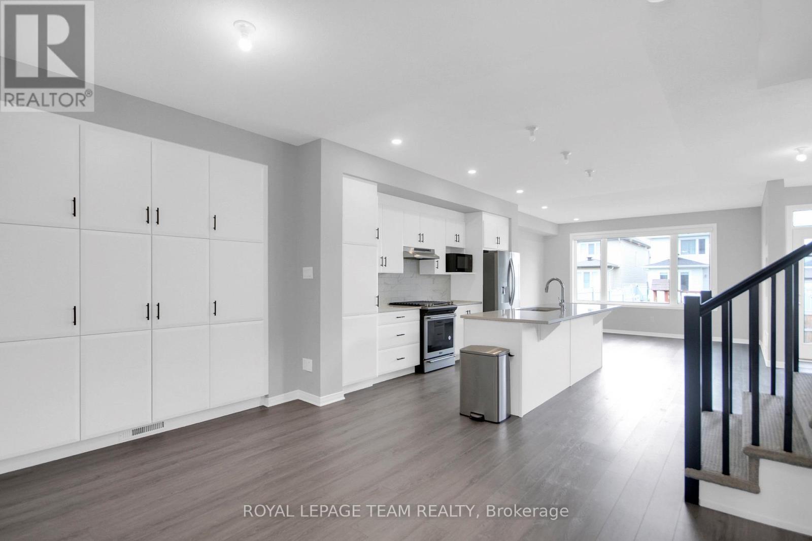 Photo 9 of 343 Cope Drive, Ottawa ON