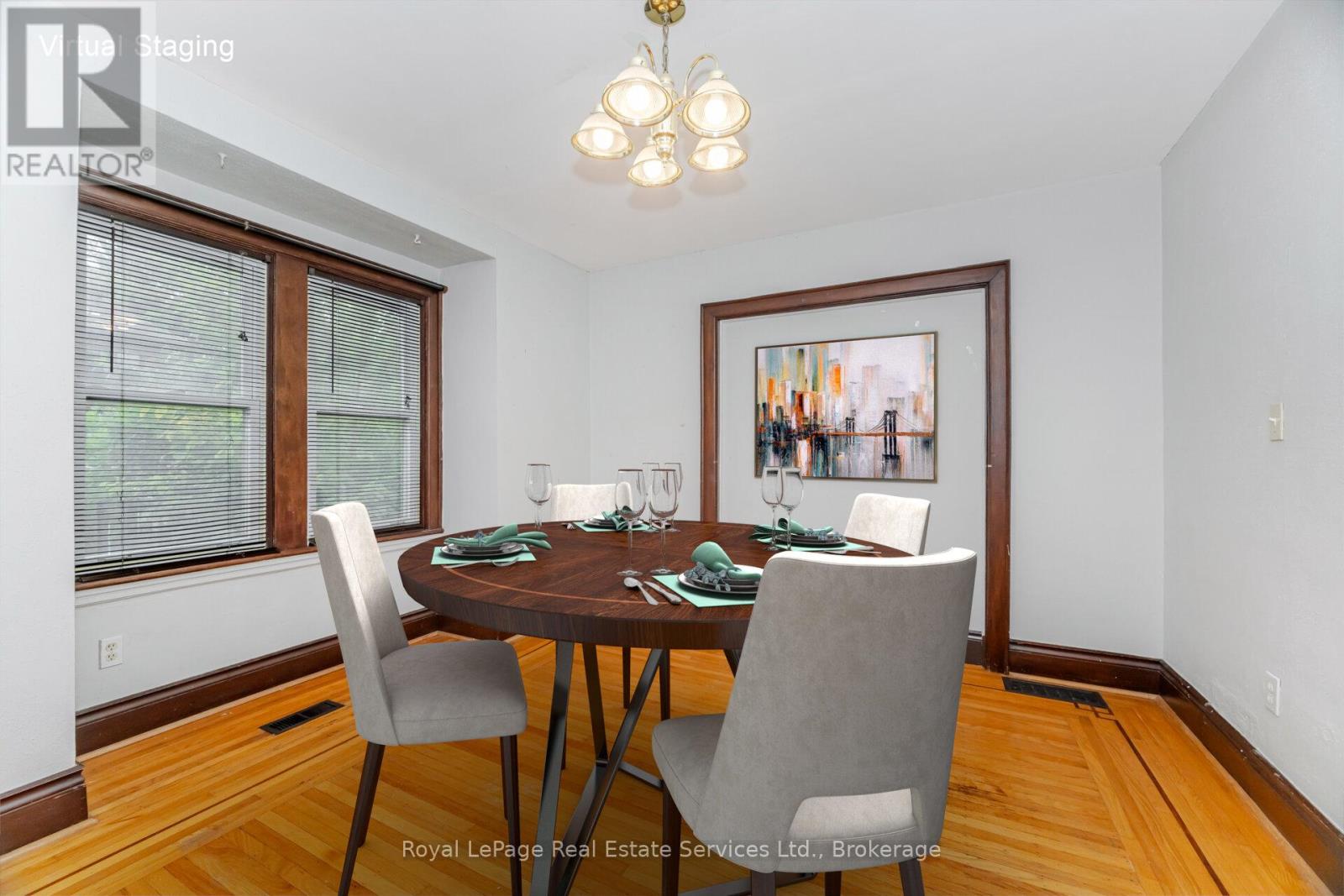 Photo 15 of 21 Paisley Avenue S, Hamilton ON