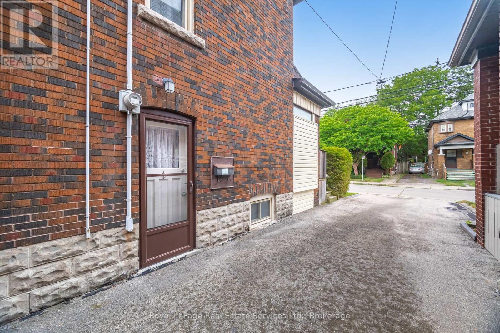 Photo 45 of 21 Paisley Avenue S, Hamilton ON