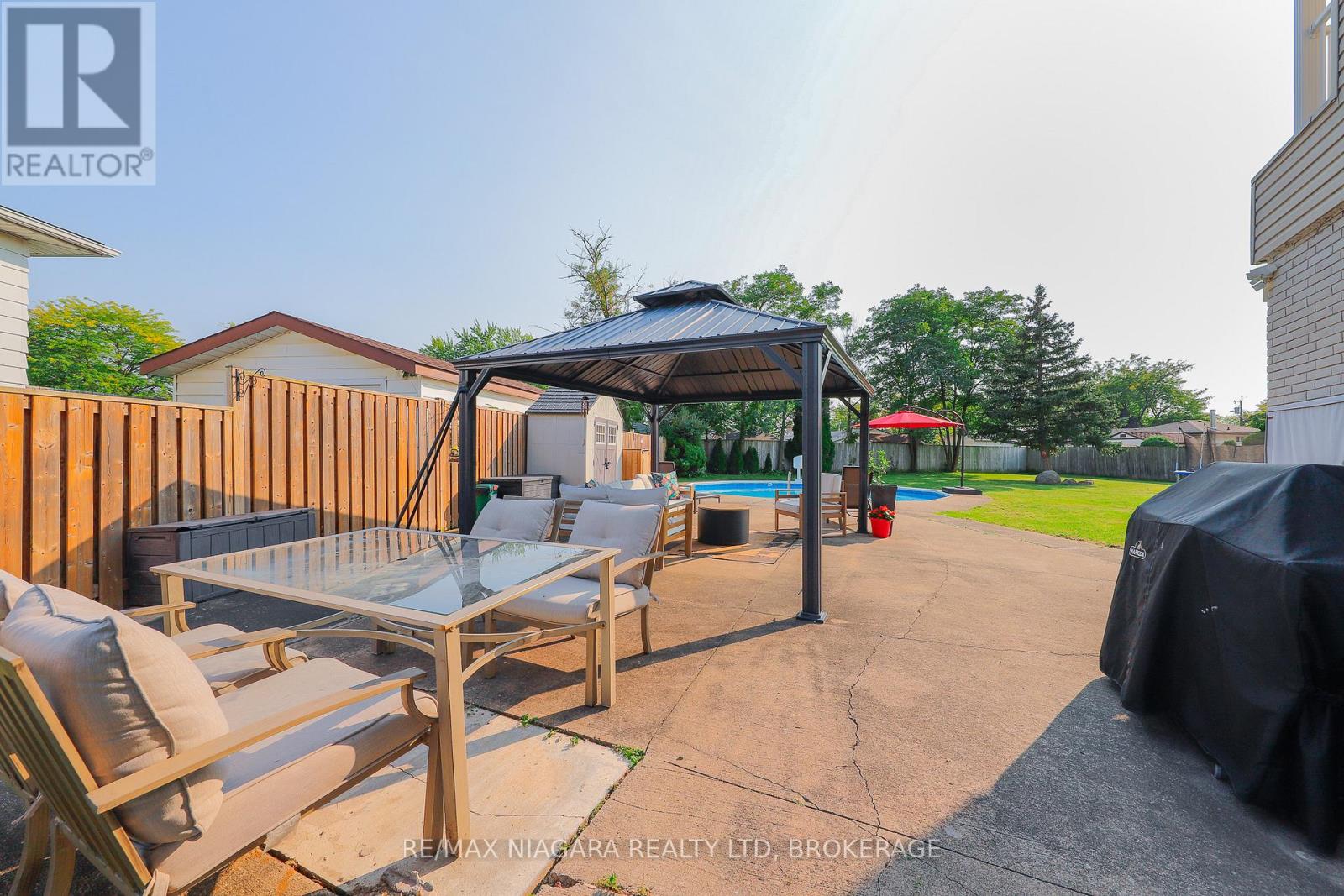Photo 31 of 18 Roxborough Court, St Catharines ON