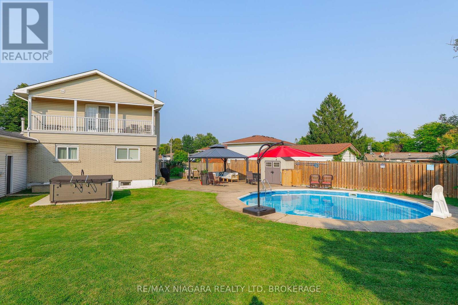 Photo 43 of 18 Roxborough Court, St Catharines ON