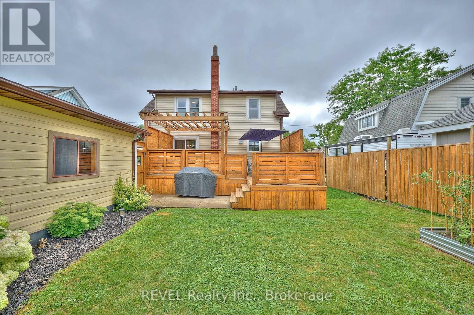 Photo 35 of 5849 Symmes Street, Niagara Falls ON