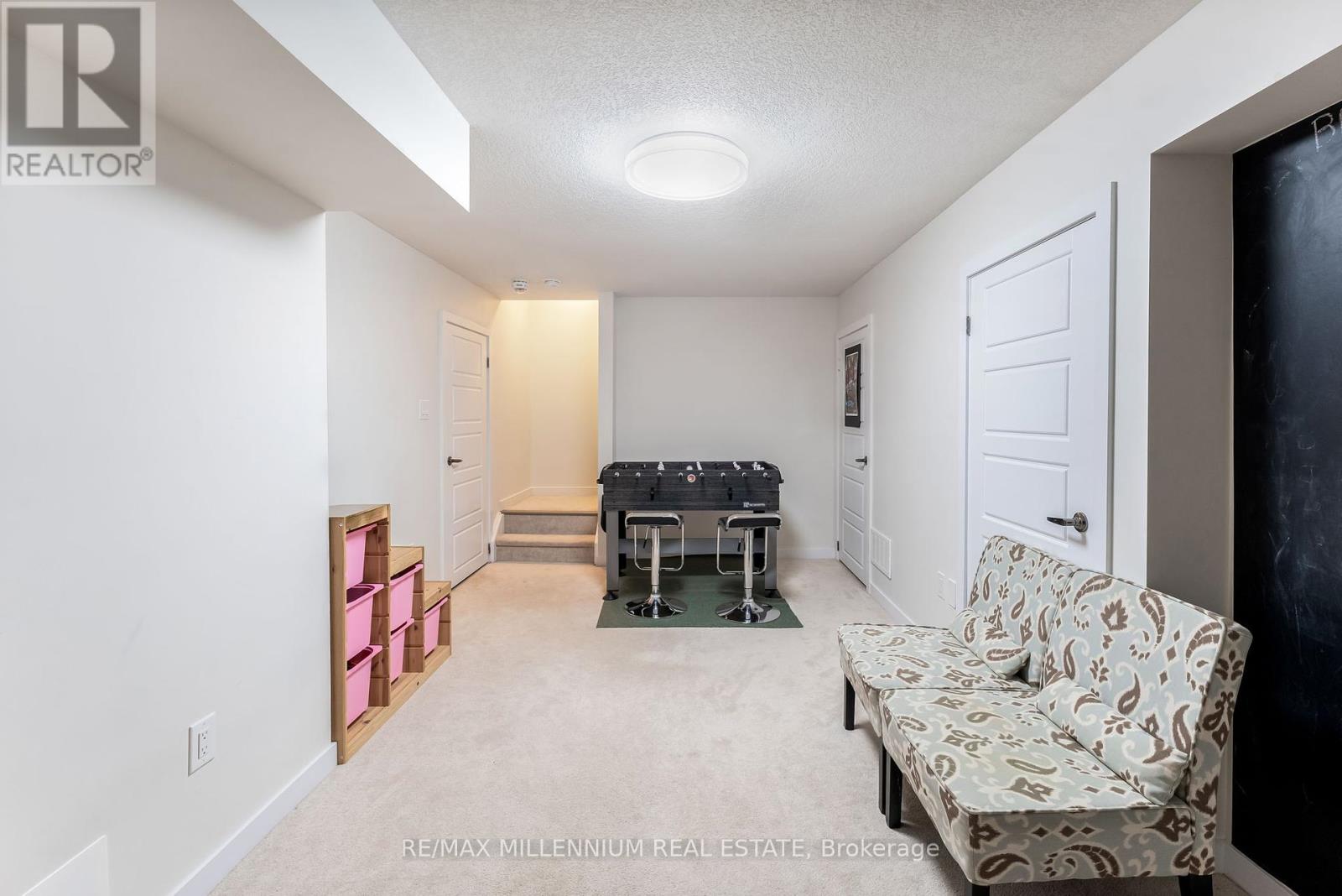 Photo 33 of 494 Queen Mary Drive, Brampton ON