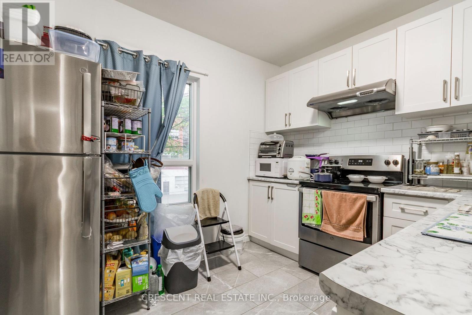 Photo 13 of Upper 1409 King Street W, Toronto ON