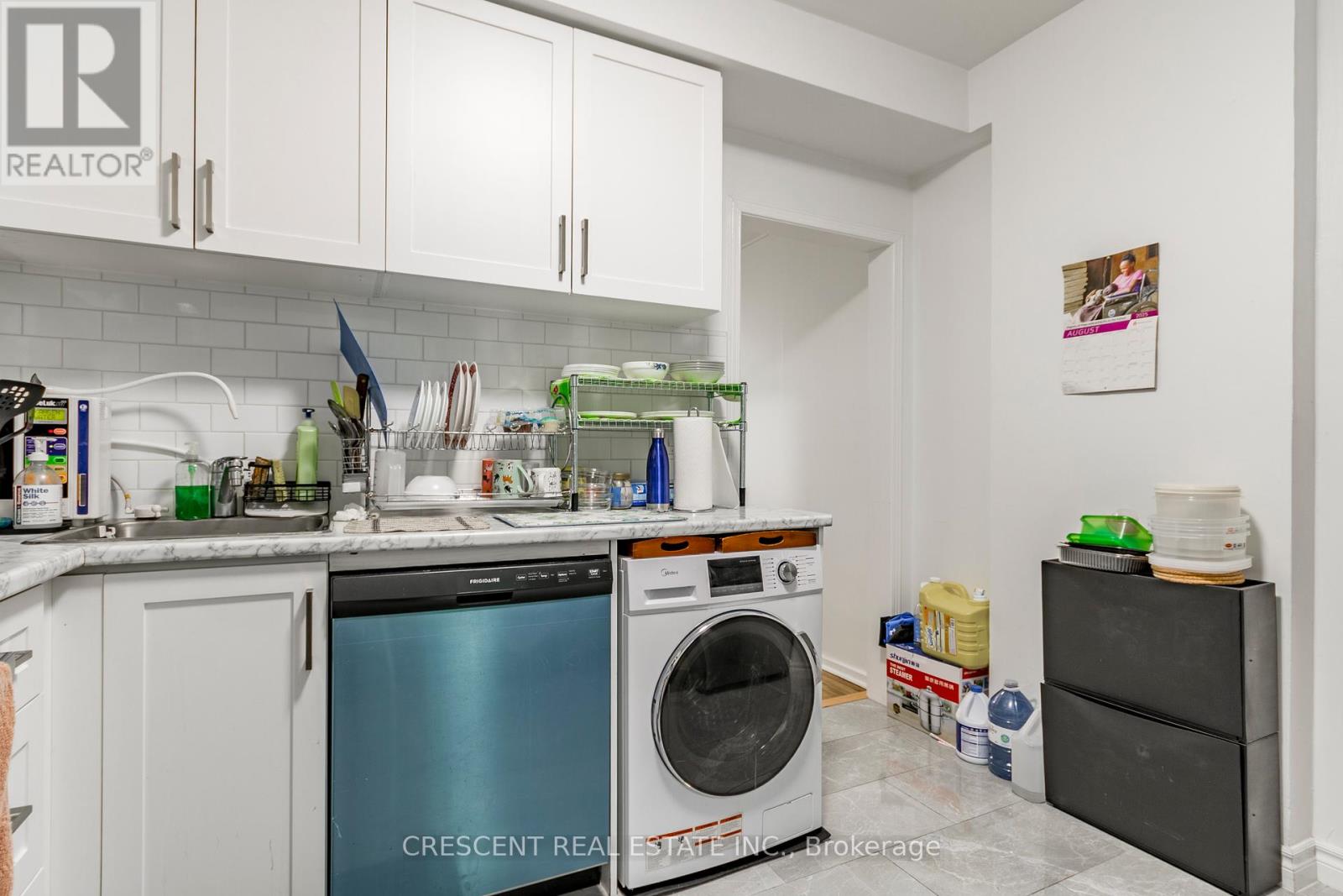 Photo 14 of Upper 1409 King Street W, Toronto ON