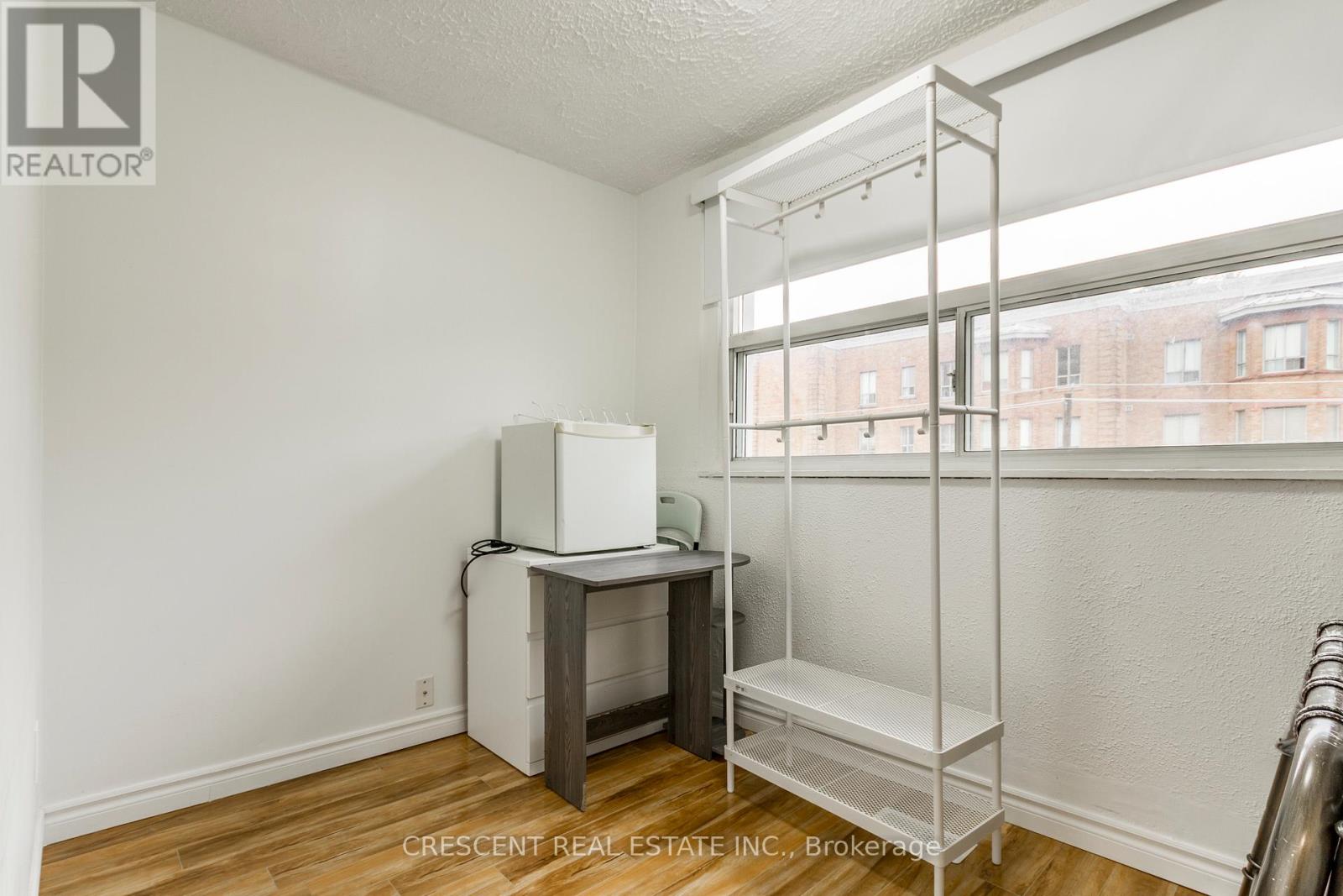 Photo 25 of Upper 1409 King Street W, Toronto ON