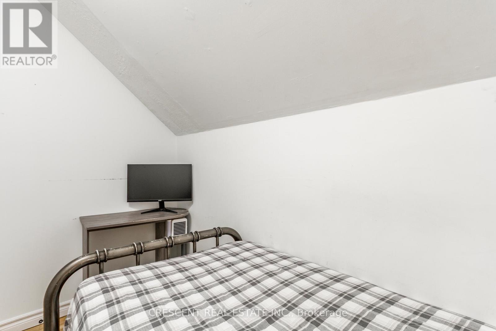 Photo 28 of Upper 1409 King Street W, Toronto ON