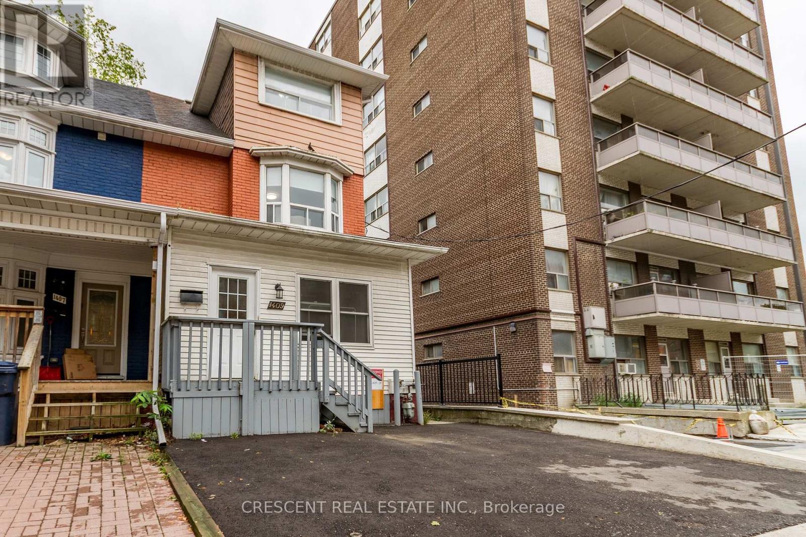 Photo 3 of Upper 1409 King Street W, Toronto ON