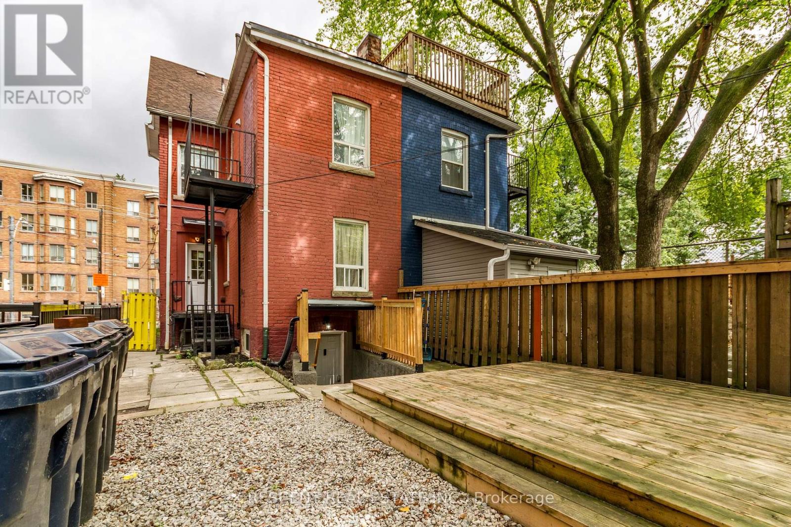 Photo 32 of Upper 1409 King Street W, Toronto ON