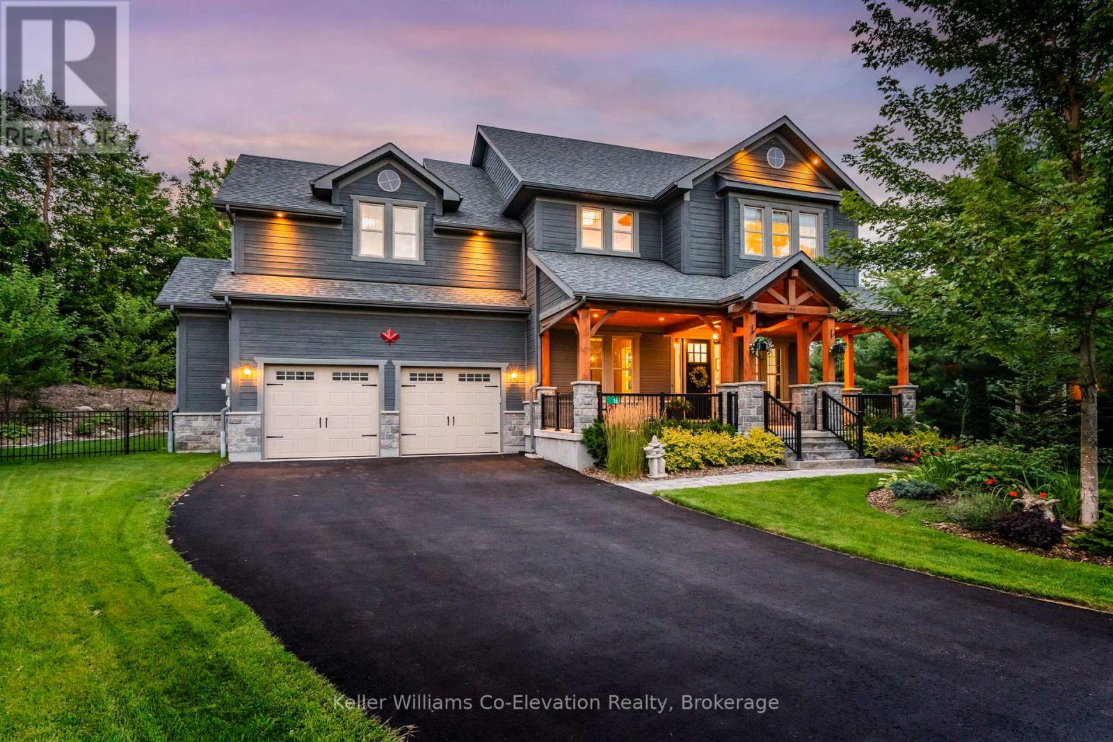 Photo 2 of 16 Ridgewood Court, Oromedonte ON