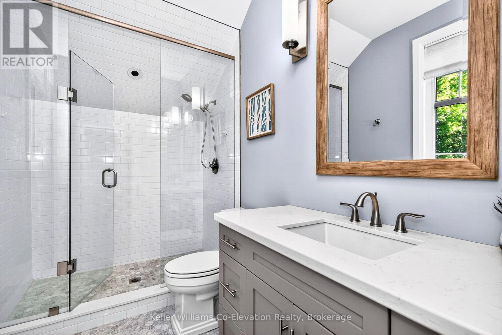 Photo 26 of 16 Ridgewood Court, Oromedonte ON