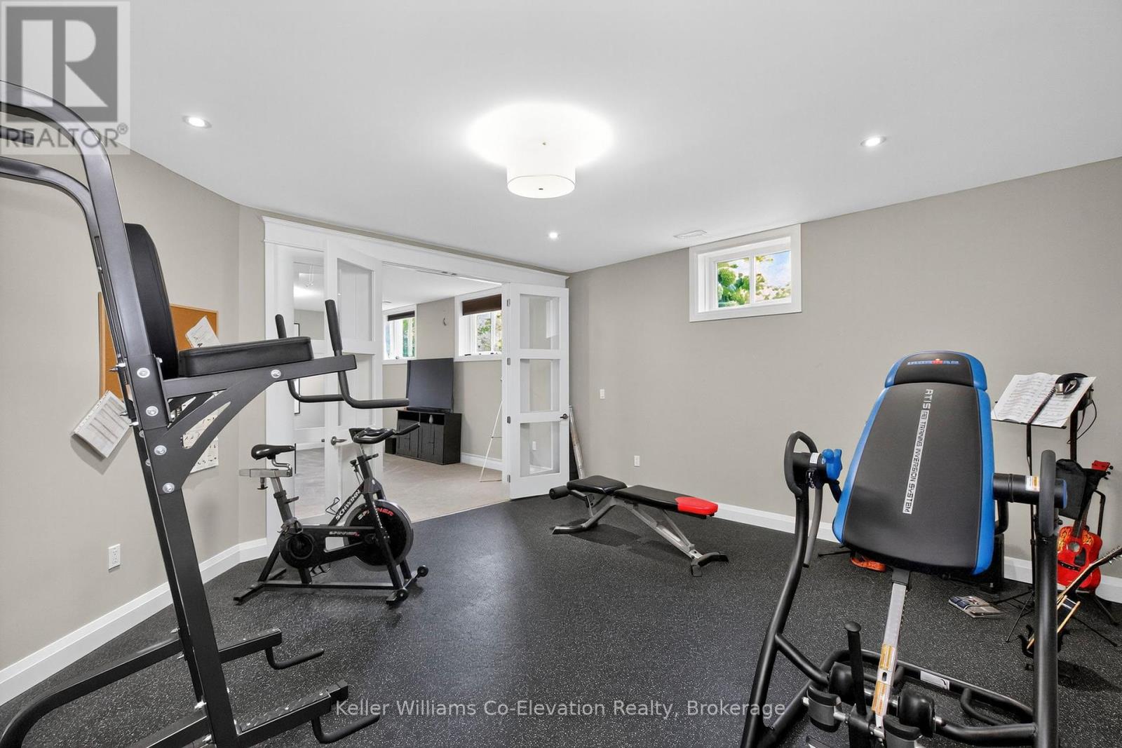 Photo 35 of 16 Ridgewood Court, Oromedonte ON