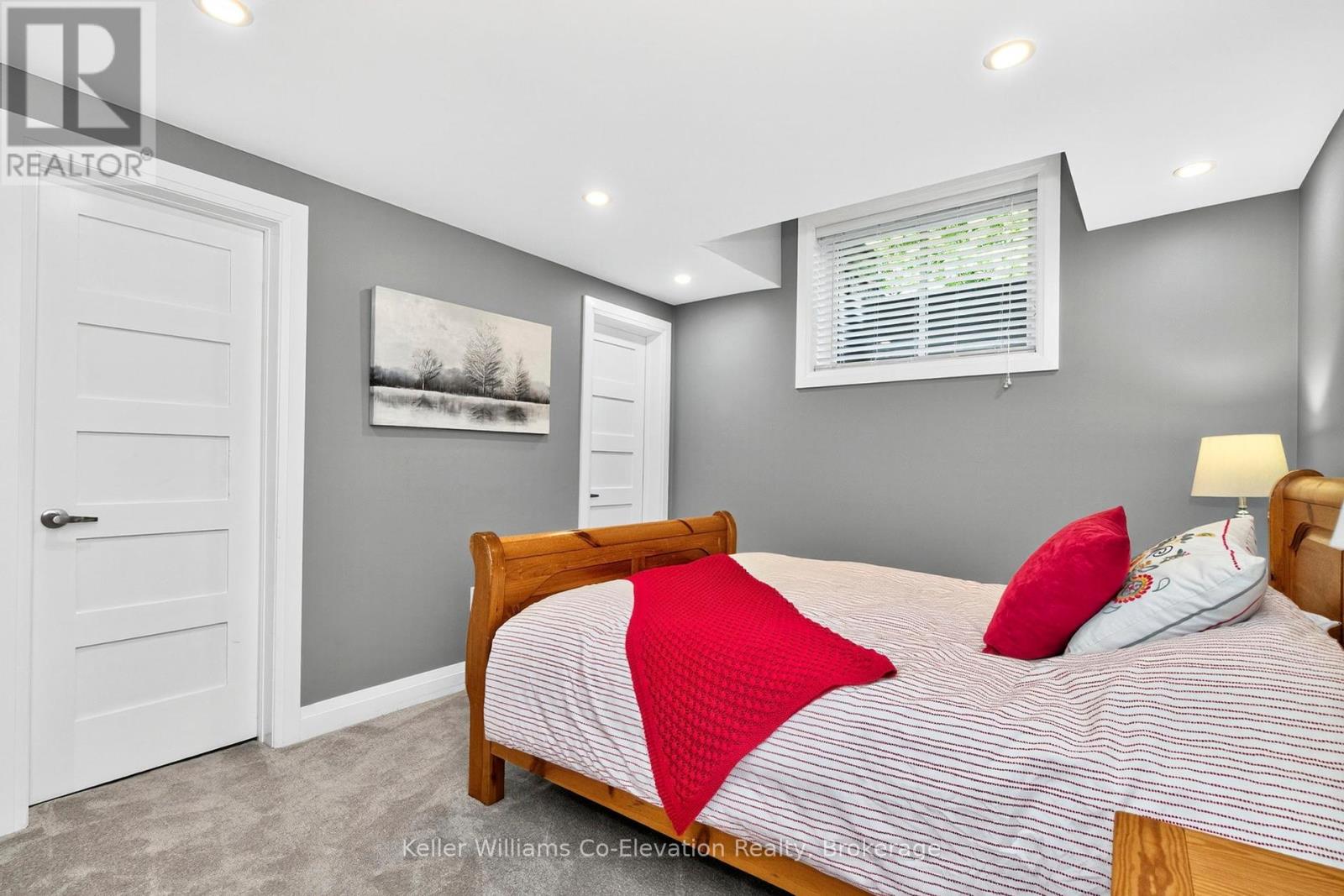 Photo 36 of 16 Ridgewood Court, Oromedonte ON