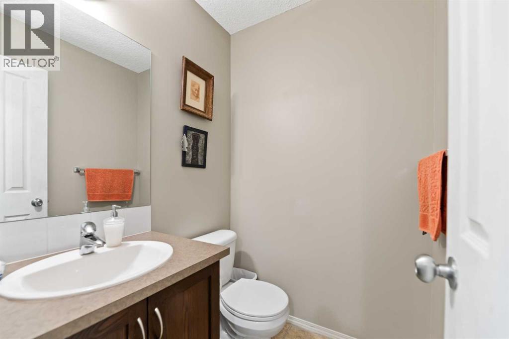 Photo 23 of 90 Panatella Villas Nw, Calgary AB