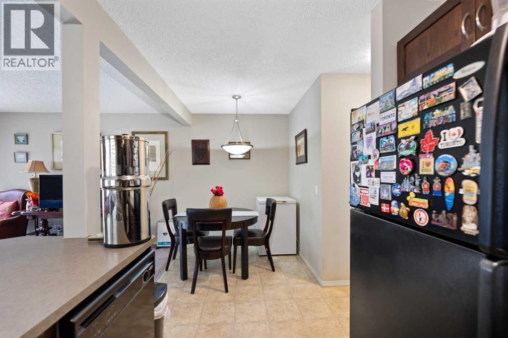 Photo 13 of 90 Panatella Villas Nw, Calgary AB