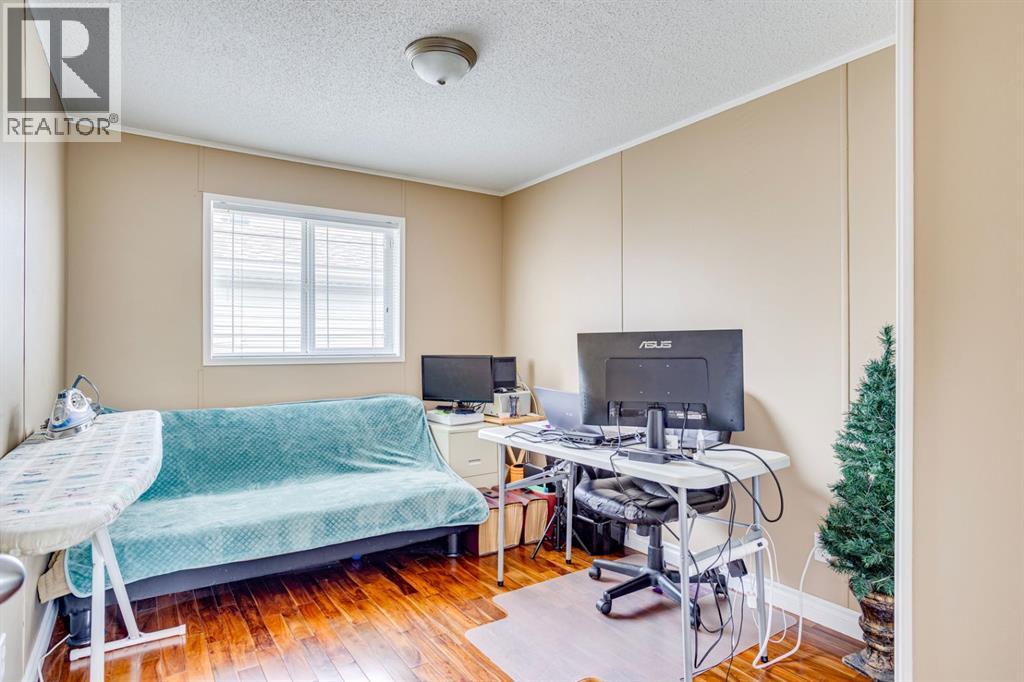 Photo 8 of 165 Mitchell Drive, Fort Mcmurray AB