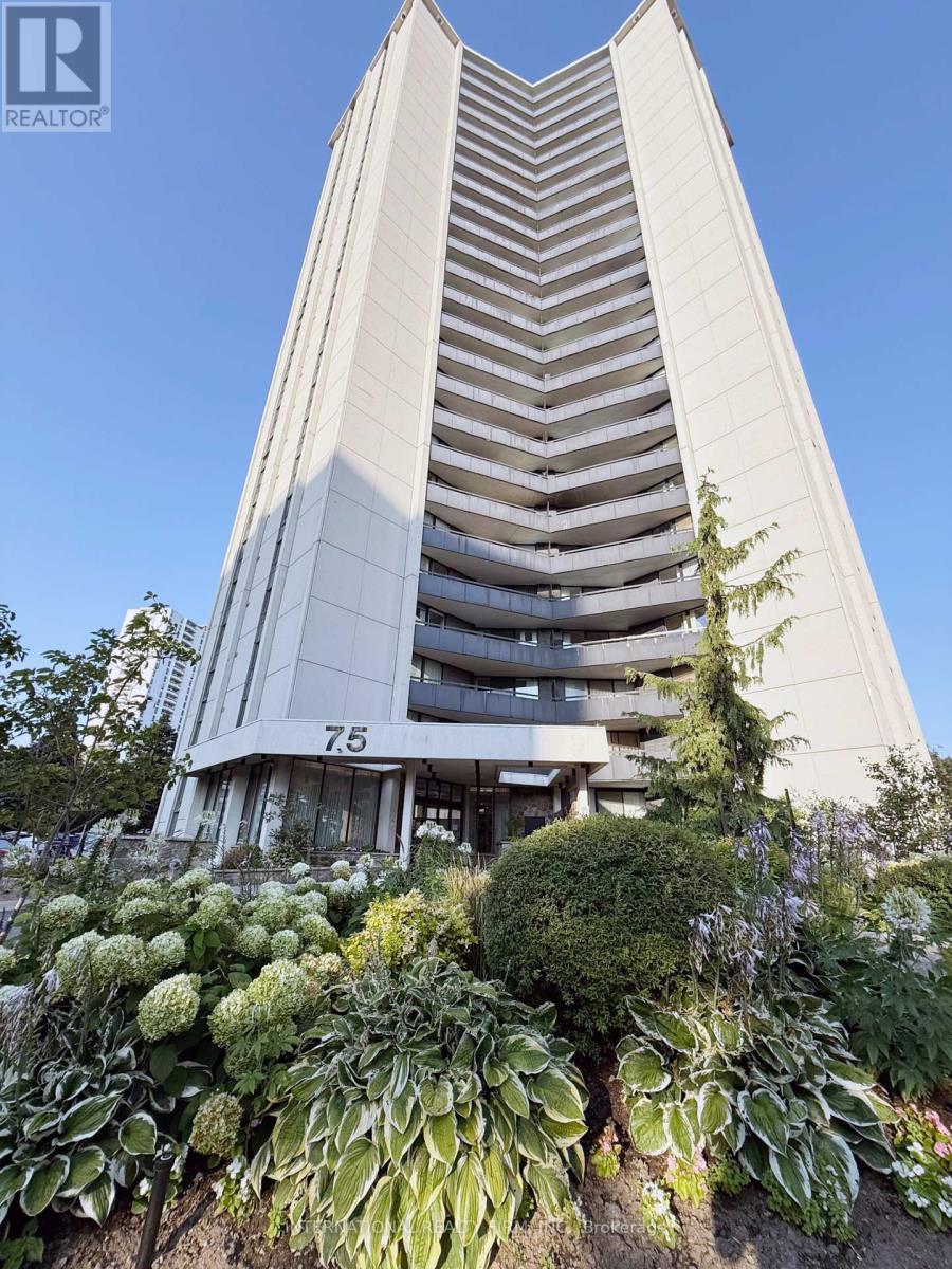 Photo 16 of Ph 03 75 Graydon Hall Drive, Toronto ON