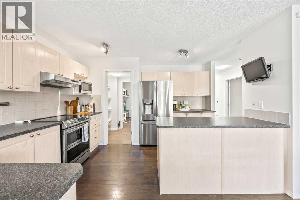 Photo 17 of 91 Copperfield Crescent Se, Calgary AB