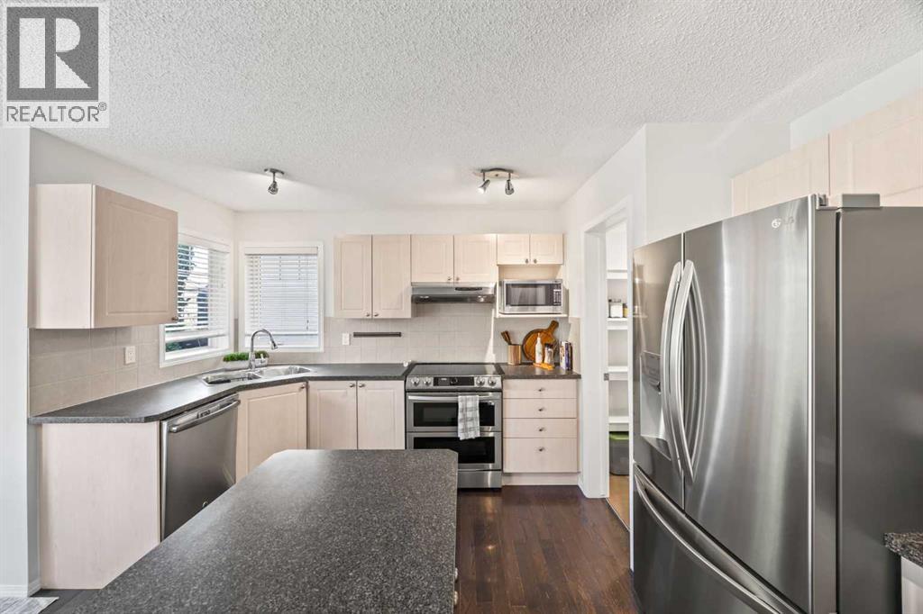 Photo 19 of 91 Copperfield Crescent Se, Calgary AB