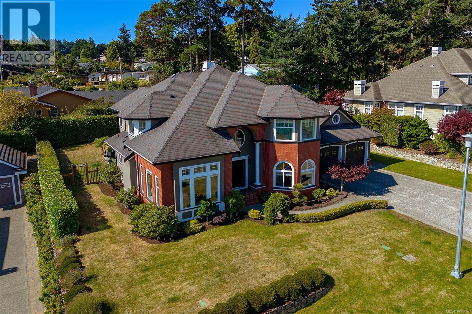 Photo 56 of 4566 Gordon Point Dr, Saanich BC